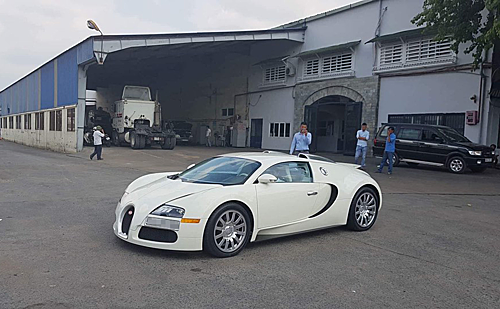 Choáng với mức phí trước bạ Bugatti Veyron lên đến hơn 66 tỷ đồng