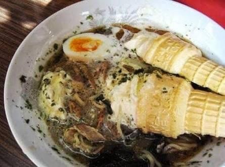 Kỳ lạ món mì ramen trộn kem ốc quế khó hiểu của người Nhật