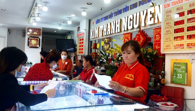 TP HCM: Trôi nổi giá vàng ngày vía Thần Tài