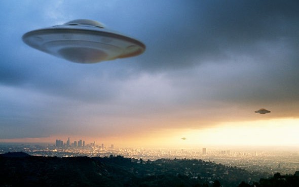 Lầu Năm Góc và những bí mật về UFO 