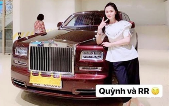 Cuộc sống giàu sang các nàng WAGs của cầu thủ Việt 