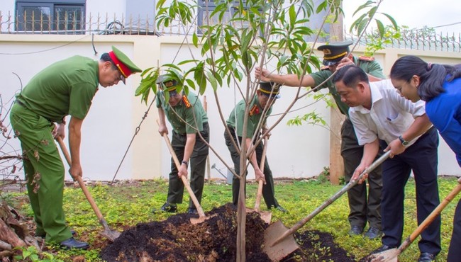 Bà Rịa-Vũng Tàu: Phát động công trình “Trồng cây Lêkima - Đời đời nhớ ơn Anh hùng Liệt sĩ Võ Thị Sáu”