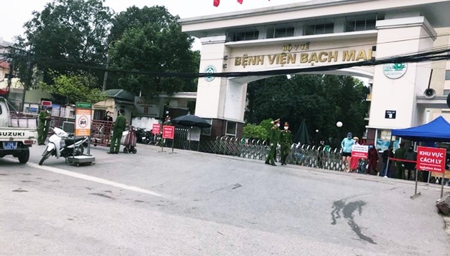 Ngoài Bệnh viên Bạch Mai, Công ty Trường Sinh cấp dịch vụ cho bệnh viện nào?