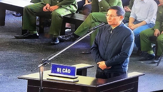 Vì sao cựu tướng công an Phan Văn Vĩnh tiếp tục bị khởi tố?