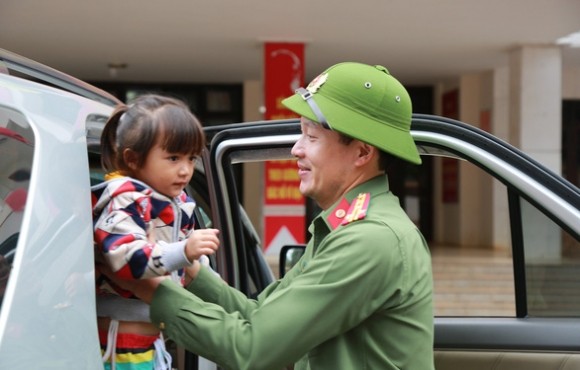 Những hình ảnh xông pha của Đại tá Vũ Hồng Văn tân Giám đốc Công an tỉnh Đồng Nai