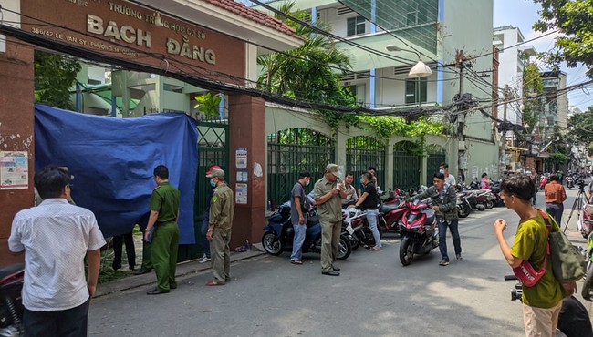 Vụ cây phượng đè học sinh tử vong: Bộ trưởng gửi lời chia buồn