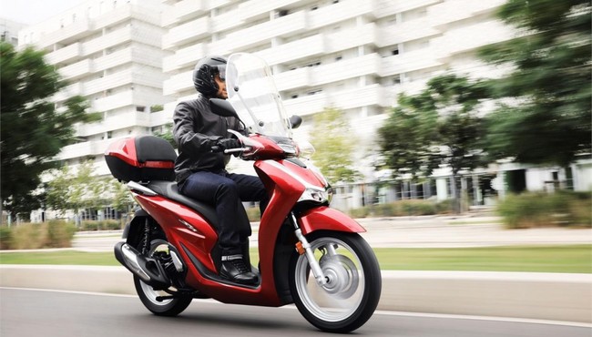 Sự thật thông tin giấy phép lái xe hạng B1 không được lái ô tô số sàn, A1 không được lái SH