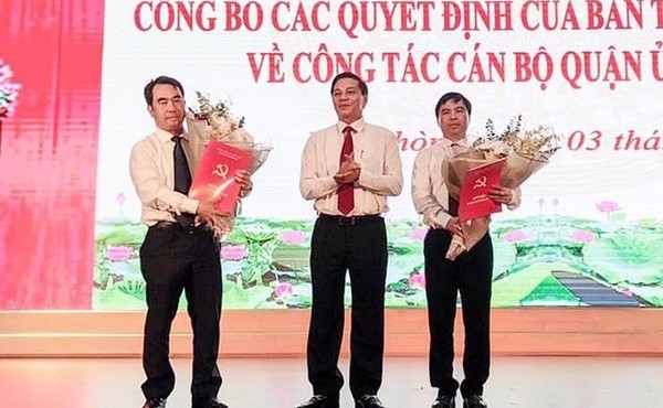 Sau kỷ luật khiển trách, Chủ tịch quận bị điều chuyển làm phó giám đốc sở