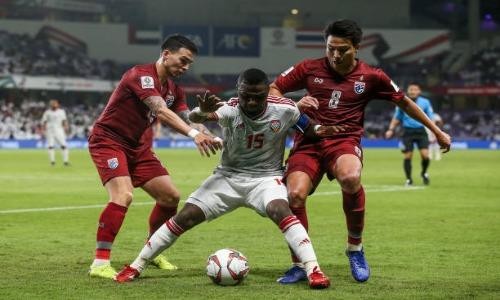 Thái Lan xuất sắc giành vé vào vòng 1/8 Asian Cup 2019