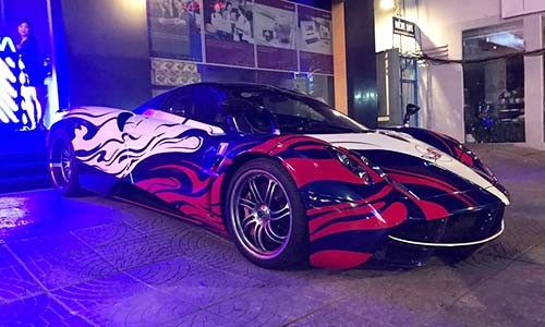Đại gia Minh Nhựa tân trang siêu xe Pagani Huayra siêu chất