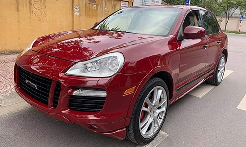Cận cảnh Porsche Cayenne GTS chỉ 899 triệu 