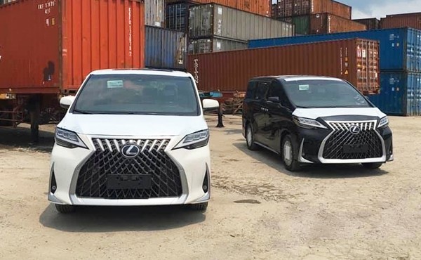 Cận cảnh Lexus LM 300h không dưới 10 tỷ đồng