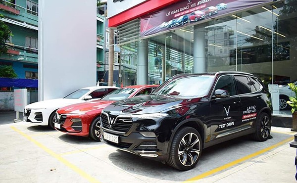 Giá ôtô VinFast hết khuyến mãi sẽ tăng bao nhiêu?