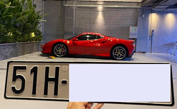 Cường Đô la ra biển siêu xe Ferrari F8 Tributo hết 27 tỷ đồng 