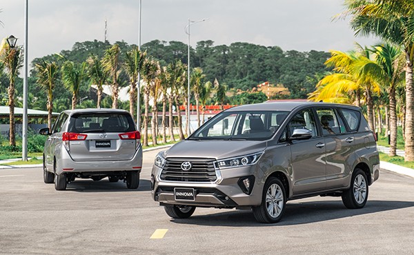 Toyota Innova 2021 có giá từ 865 triệu đồng nhờ giảm phí trước bạ 50%