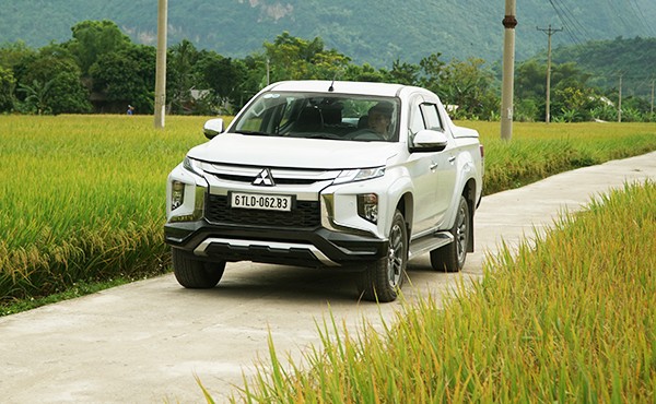 Chi tiết Mitsubishi Triton 2020 có giá từ 600 triệu đồng