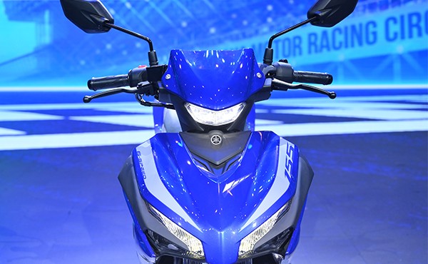 Cân cảnh 'xua côn tay' Yamaha Exciter 155 