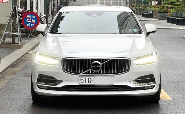 Xe sang Volvo S90 Inscription chạy 4 năm lỗ 1 tỷ 