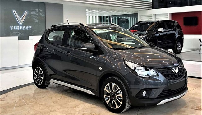 VinFast giảm tới 100% phí trước bạ cho khách mua xe Fadil