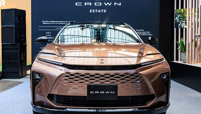 Cận cảnh chiếc SUV “chủ tịch” 5 chỗ ngồi