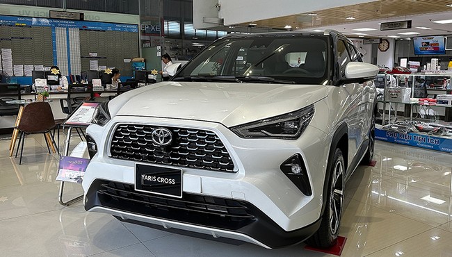 Toyota Yaris Cross xả hàng cuối năm 