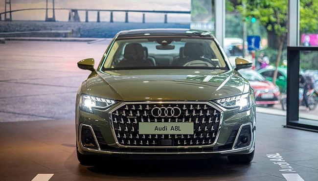 Mẫu sedan hạng sang Audi A8L được giảm giá mạnh 