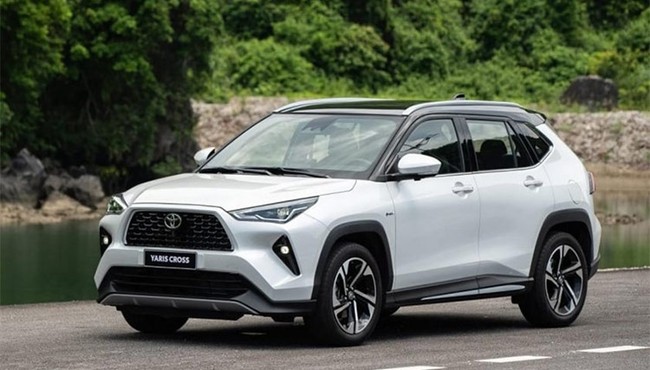 Người mua xe Toyota ở Việt Nam được giảm giá gần 40 triệu đồng