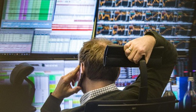 VN-Index lùi khỏi mốc 1.500 điểm, khối ngoại bán ròng đến 2.000 tỷ đồng