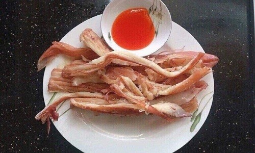 Người tiêu dùng Việt "sốt xình xịch" cua hoàng đế hun khói Nga