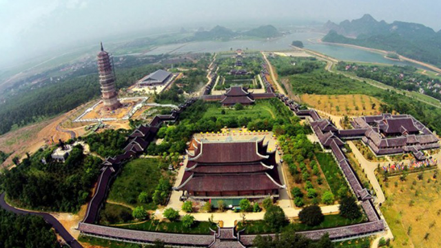 Bao nhiêu đại gia Việt lao vào miếng bánh du lịch tâm linh?