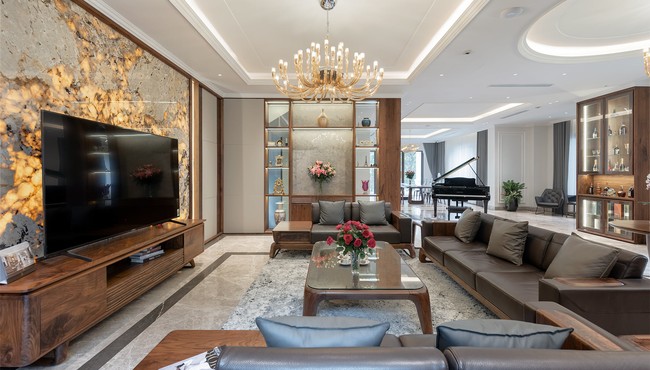 Bên trong căn biệt thự trị giá 250 tỷ giữa Hà Nội 