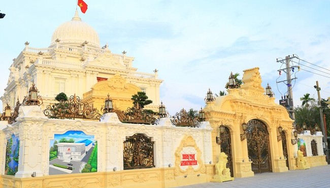 Bên trong dinh thự Lang Truyền dát vàng của đại gia Tây đô 