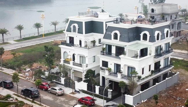 Biệt thự chục tỷ trong mơ của thiếu gia đang học lớp 9