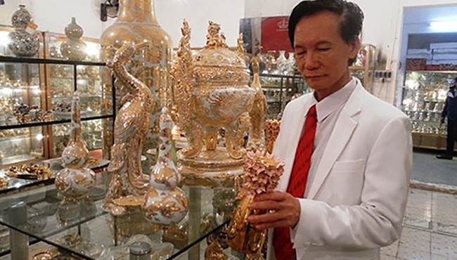 Trùm đồ cổ từng sở hữu 3 tấn vàng là ai? 