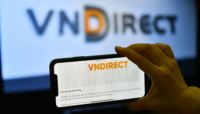 VNDirect bán cổ phiếu ế cho 5 cá nhân với giá thấp hơn thị trường