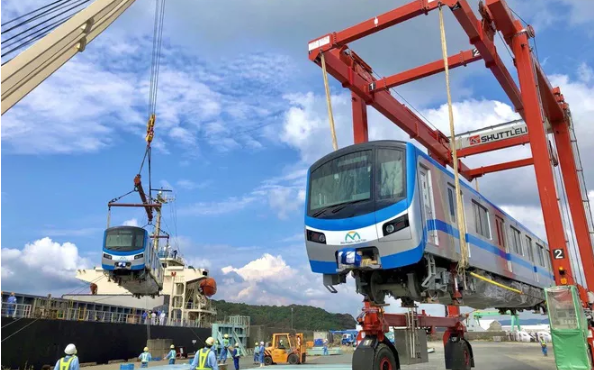 Cận cảnh toa tàu metro số 1 đã đến TP HCM