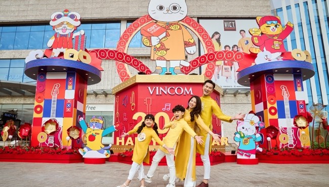 Ngũ “Cat” lâm “mall” - Mang Tết về nhà