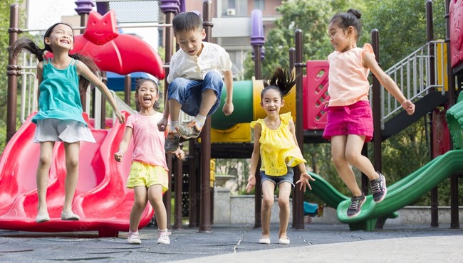 Người đẹp Lý Nhã Kỳ từng quên chiếc vali đựng kim cương ở sân bay 