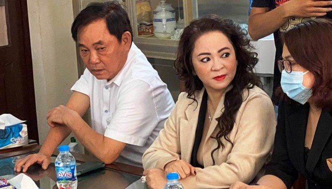 Tin mới nhất vụ con trai bà Nguyễn Phương Hằng tố giác đại gia Dũng 'lò vôi'