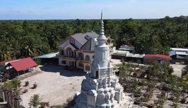 Anh nông dân miền Tây trúng số 320 tỷ bỏ 3 tỷ xây tháp thờ cha mẹ