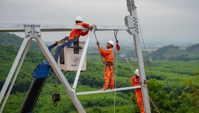 Kinh doanh gặp khó, Xây dựng Điện 4 muốn giảm mục tiêu lợi nhuận 2024