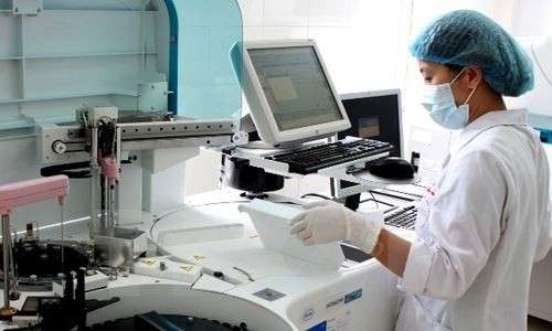 Cổ phiếu AMV bất ngờ tăng trần, Y tế Việt Mỹ nói gì?
