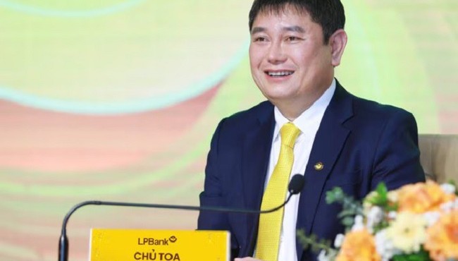 Chủ tịch Nguyễn Đức Thụy sắp nhận hàng trăm tỷ cổ tức từ LPBank