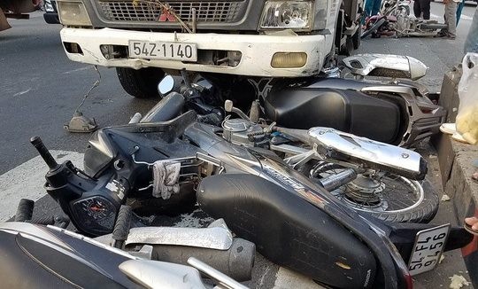Quyền được sống trên đường giao thông có thuộc về bạn quyết định?