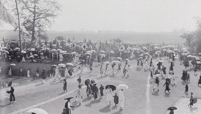 Độc đáo lễ hội làng hoành tráng ở Hà Đông năm 1928