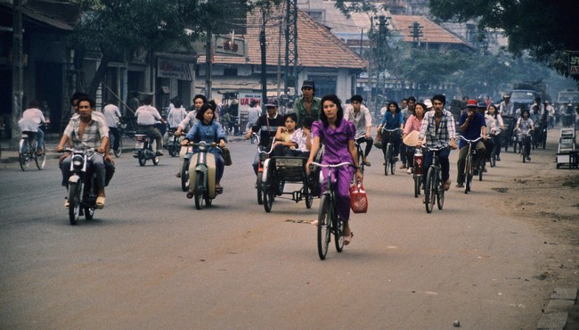 Những khung hình sinh động quý giá về TP. HCM năm 1989