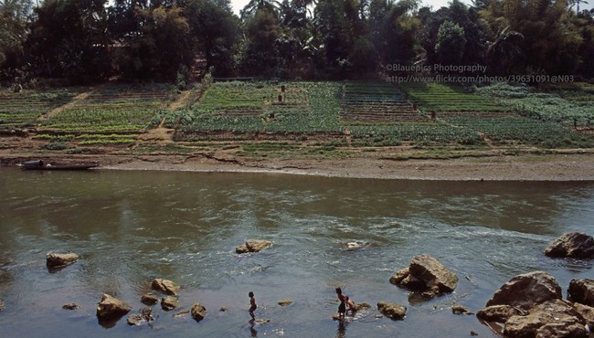 Cố đô Luang Prabang của Lào năm 1996 đẹp cổ xưa