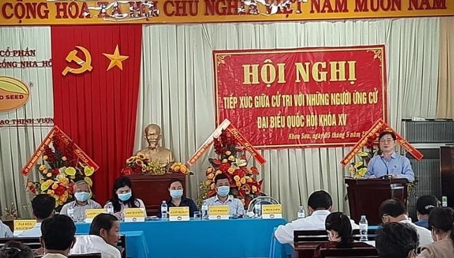 Chủ tịch VUSTA Phan Xuân Dũng và các ứng viên ĐBQH khoá XV tiếp xúc cử tri huyện Ninh Sơn