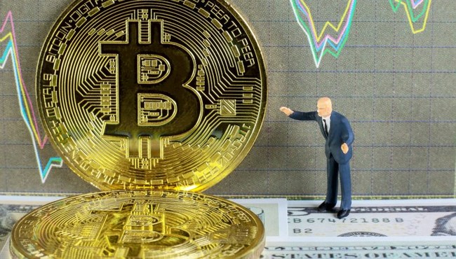 Xu hướng tụt giảm mạnh khiến giá Bitcoin hôm nay 24/7 giảm dưới mức hỗ trợ