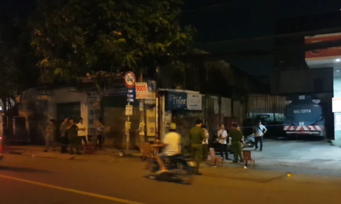Đánh nhau loạn xạ vì xe máy va nhau khiến 1 người chết